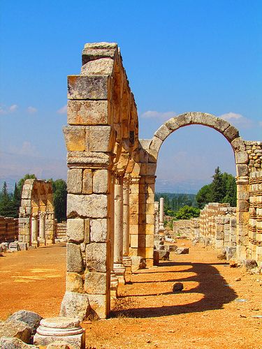 Drive from Srinagar to Pahalgam (100 km / 3 Hours)